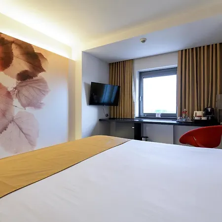 Ramada Plaza By Wyndham Convention Center 4* Bucharest