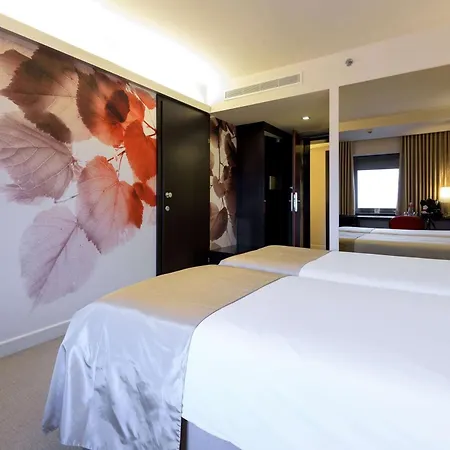 Hotel Ramada Plaza By Wyndham Convention Center Bucharest