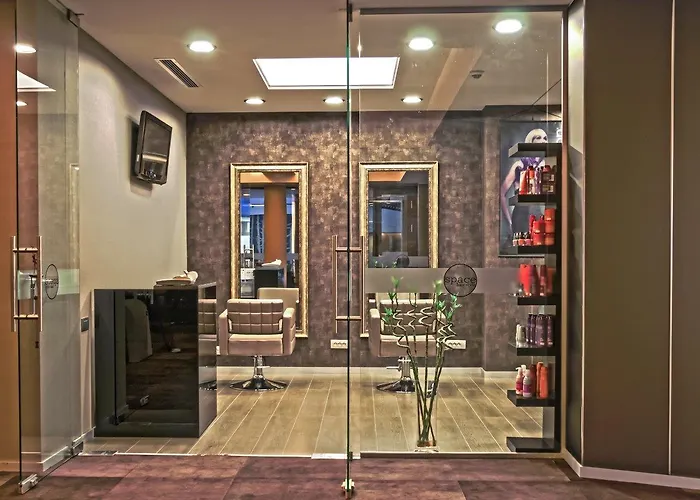 Hotel Ramada Plaza By Wyndham Convention Center 4*