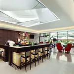 Ramada Plaza By Wyndham Convention Center 4*