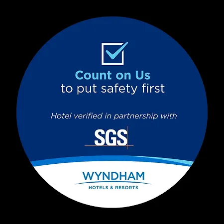 Ramada Plaza By Wyndham Convention Center ホテル 4*