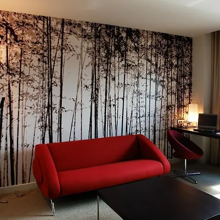 מלון Ramada Plaza By Wyndham Convention Center בוקרשט