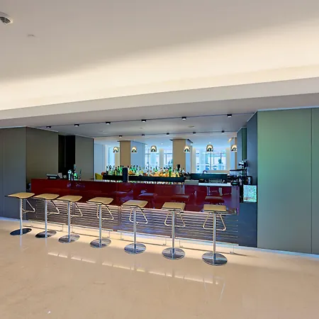 Ramada Plaza By Wyndham Convention Center ブカレスト