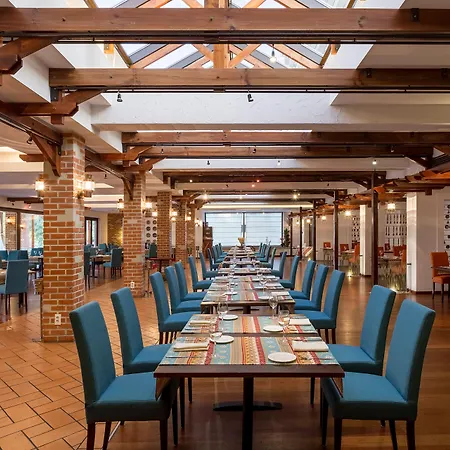 Ramada Plaza By Wyndham Convention Center ホテル 4*