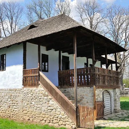 Ramada Plaza By Wyndham Convention Center 4*