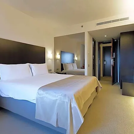 Hotell Ramada Plaza By Wyndham Convention Center Bukarest