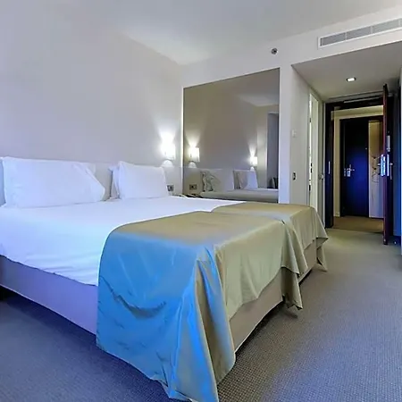 Hotell Ramada Plaza By Wyndham Convention Center Bukarest