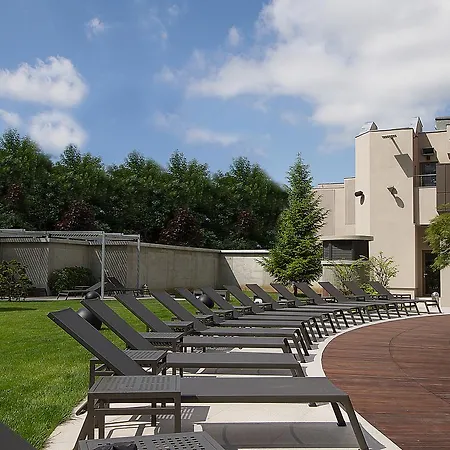 ホテル Ramada Plaza By Wyndham Convention Center ブカレスト