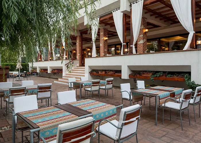 Ramada Plaza By Wyndham Convention Center 4*