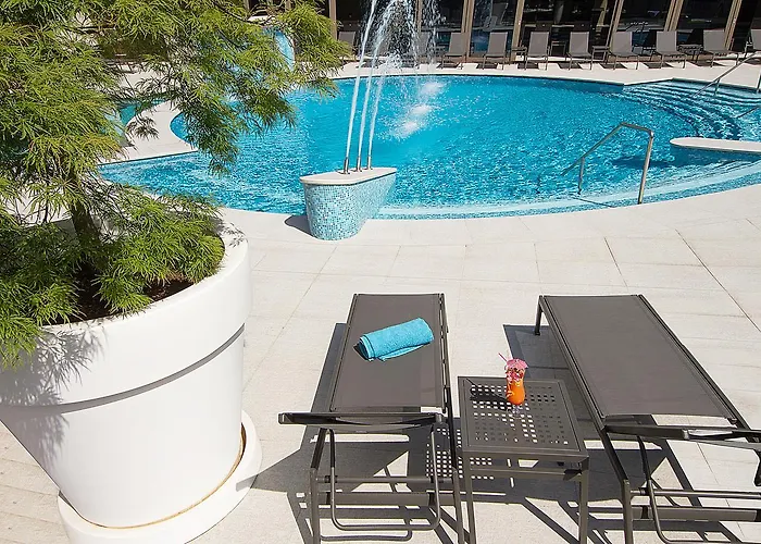 Hotel Ramada Plaza By Wyndham Convention Center