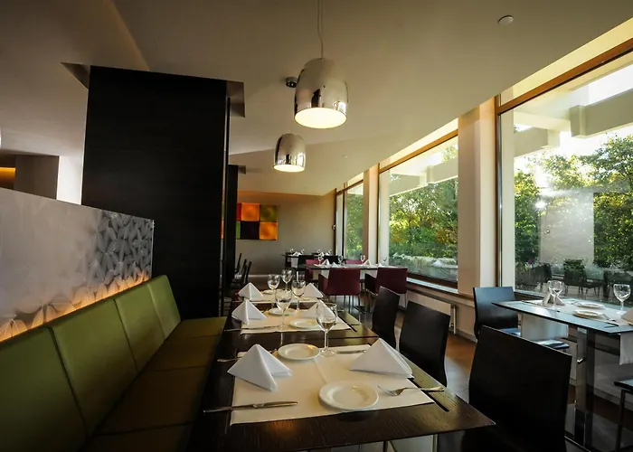 Hotel Ramada Plaza By Wyndham Convention Center 4*