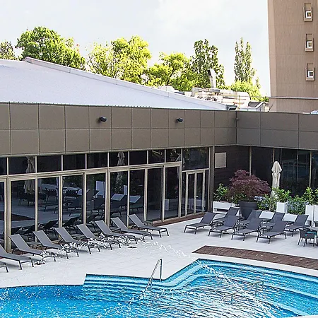 Ramada Plaza By Wyndham Convention Center Бухарест