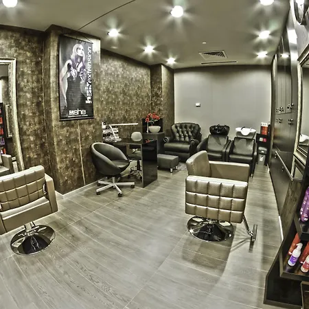 Отель Ramada Plaza By Wyndham Convention Center Бухарест