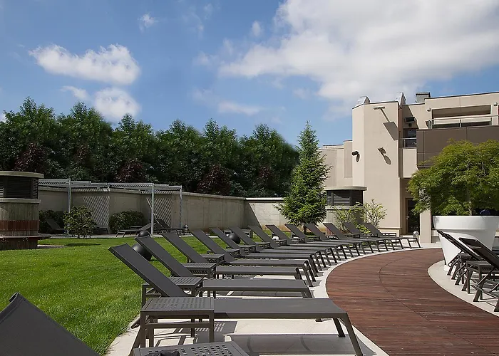 Hotel Ramada Plaza By Wyndham Convention Center Bucarest